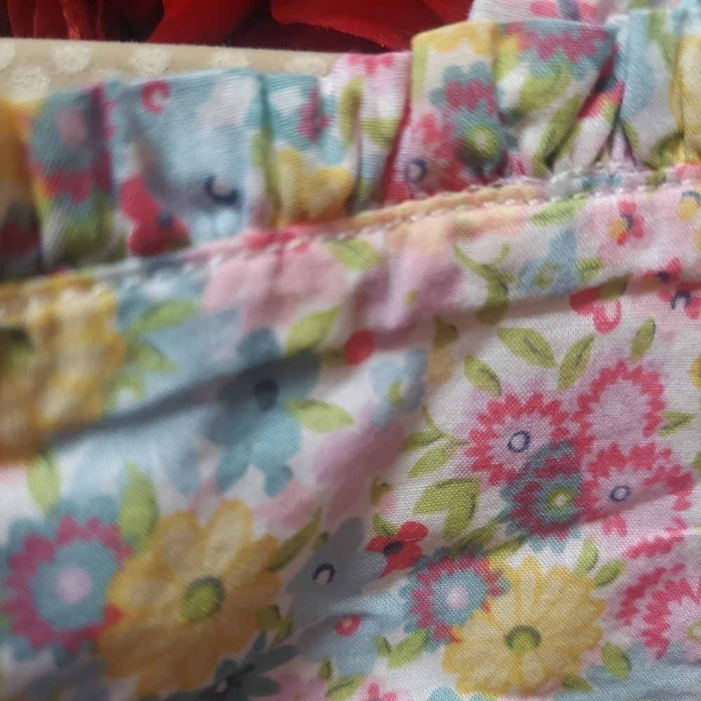 OSH KOSH  Size 3T Floral Dress Stain on waistband